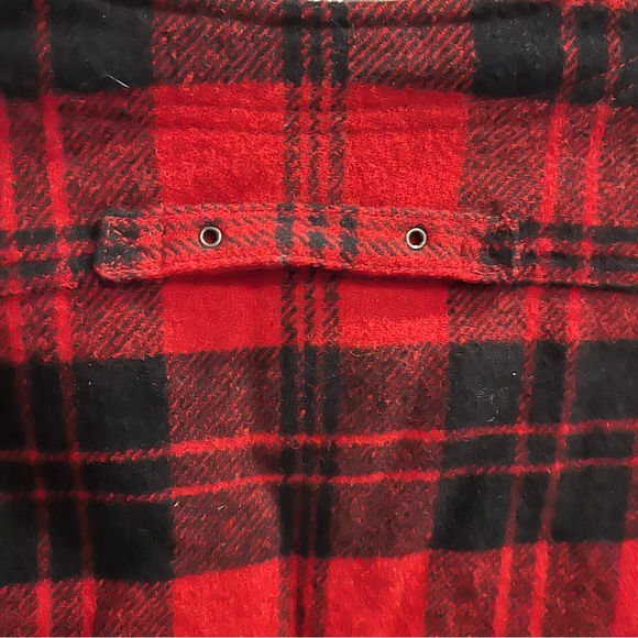 LL Bean Red/Black Wool Blend Plaid Outdoor Vest XL - Picture 3 of 10